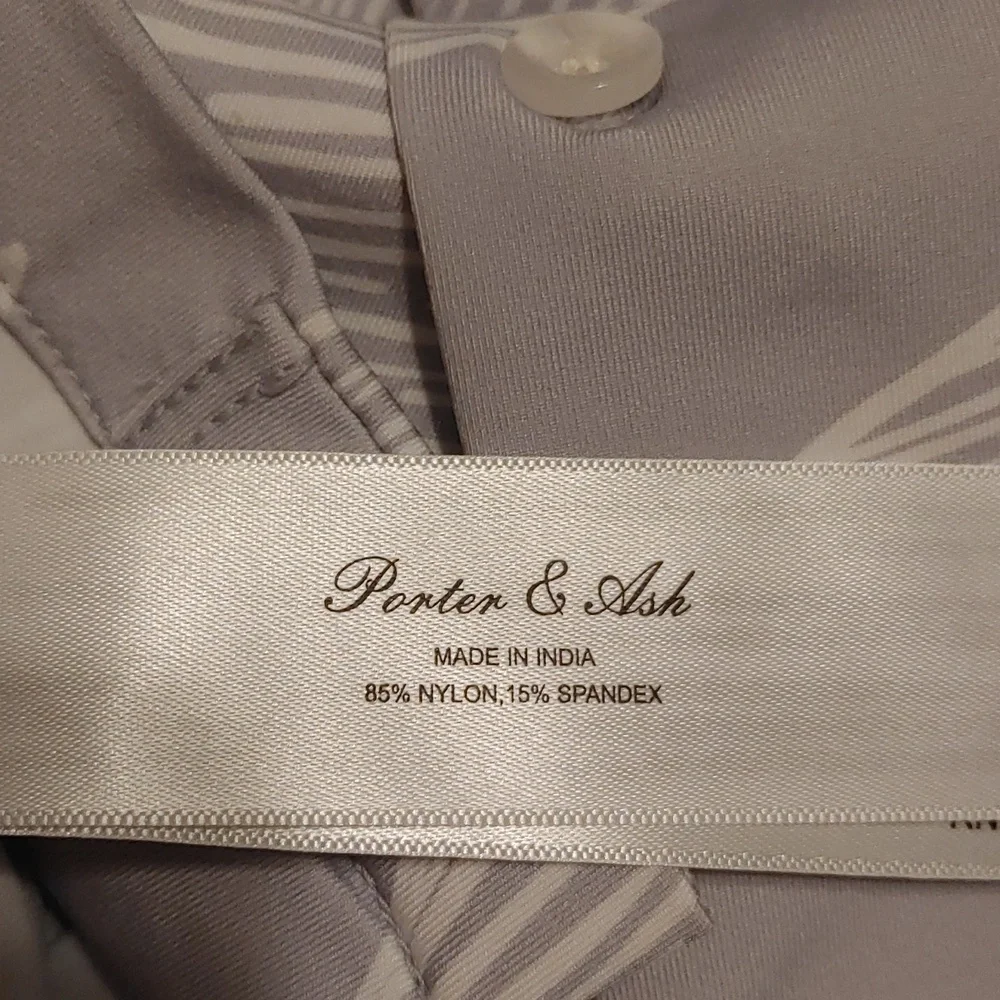 Porter & Ash Kinetic Stretch Men's Light Gray Floral Short-Sleeve Button Shirt - Picture 7 of 7